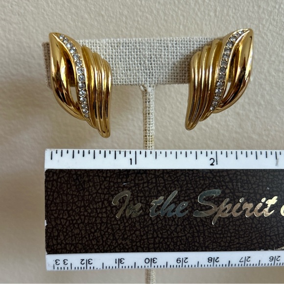Christian Dior Vintage 80s Goldtone Modernist Large Wing Crystal Clip Earrings - Picture 9 of 9